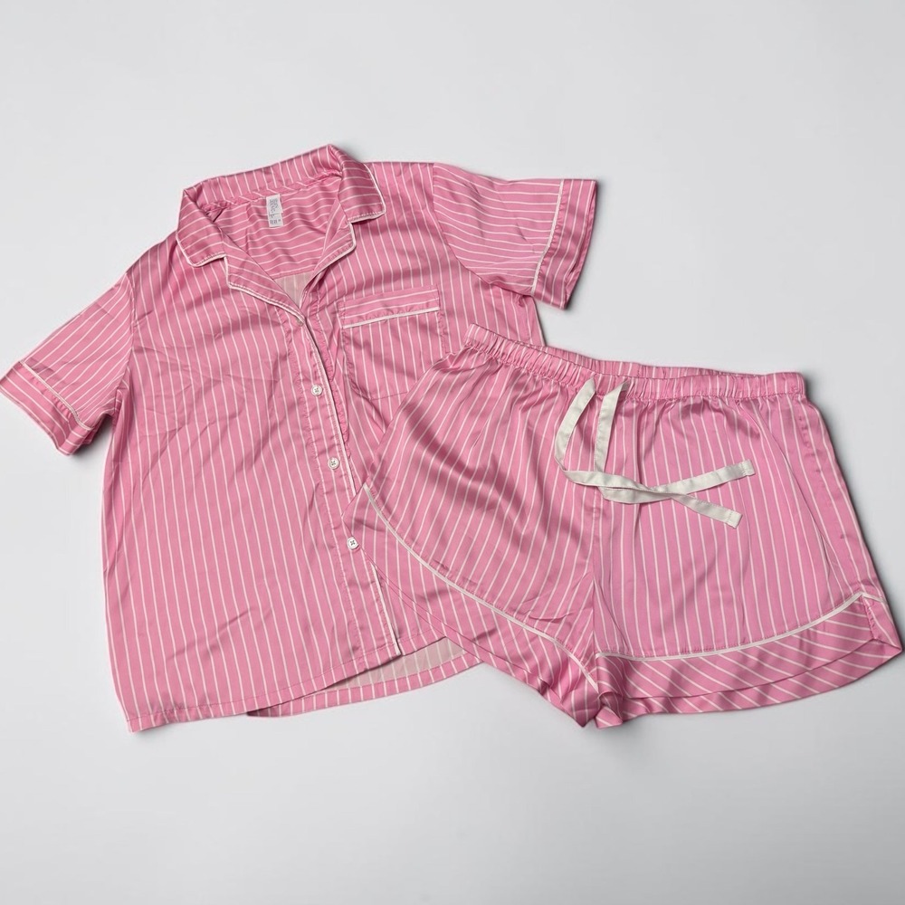 Stars Above Pink White Striped Satin Pajama Set Short Sleeve Shorts PJs M Medium